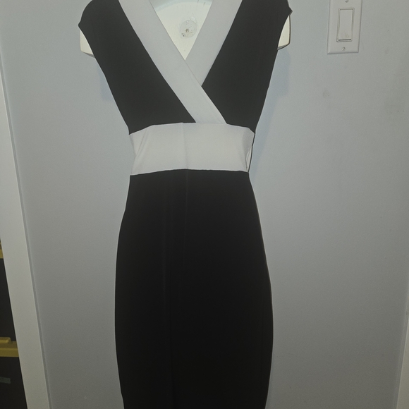 Le Chateau Two-Tone Black and White Midi Dress - Picture 5 of 8